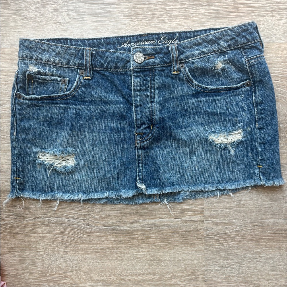 American Eagle denim distressed skirt size 6